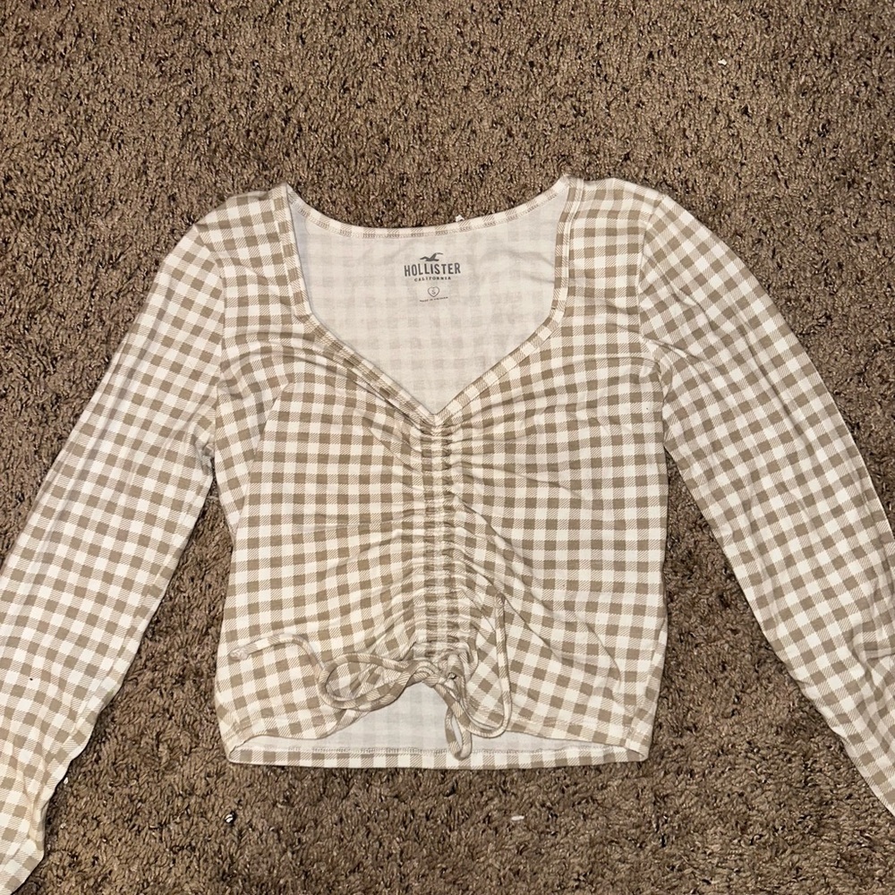Hollister Tan and White Tie Front Long Sleeve Blouse